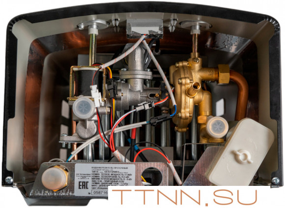 Газовый проточный водонагреватель VilTerm S10 Print (волк) черная Газовый проточный водонагреватель VilTerm S10 Print (волк) черная